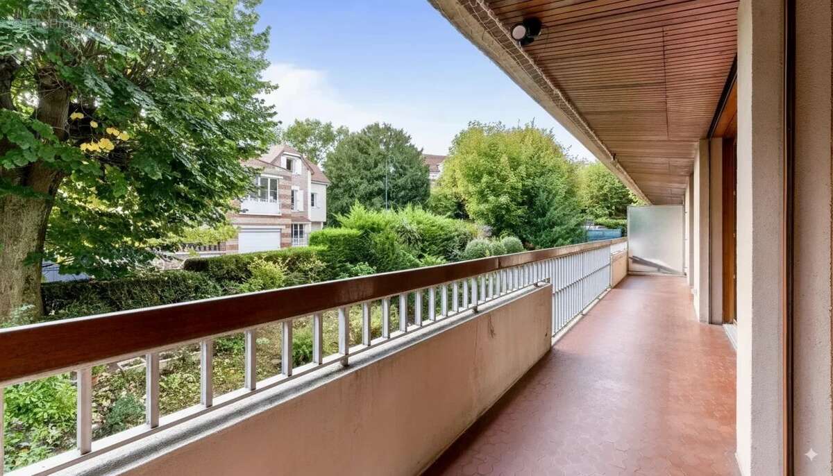 Appartement à GARCHES