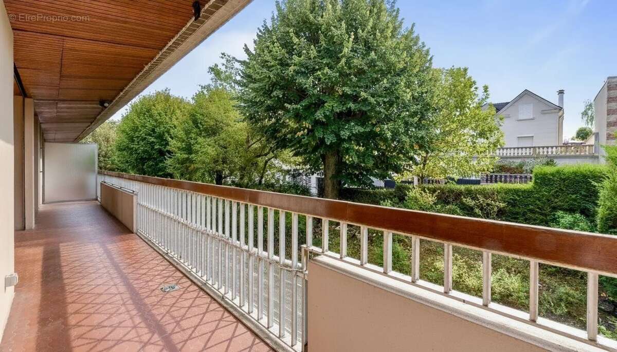 Appartement à GARCHES