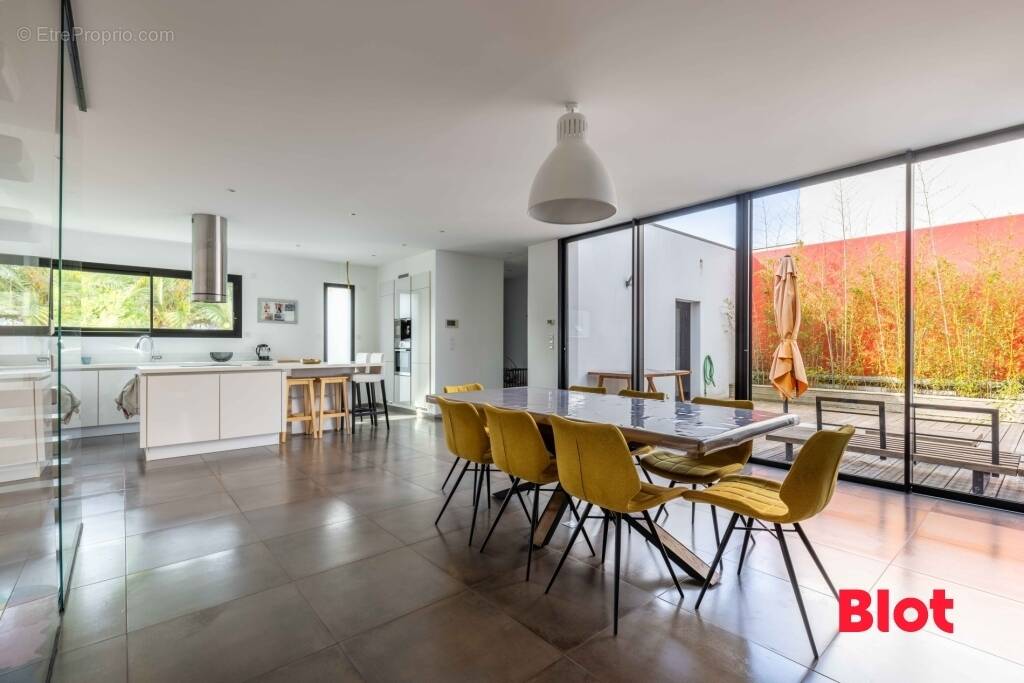 Maison à LA MEZIERE