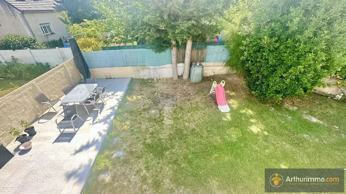 Maison à LIVRY-GARGAN