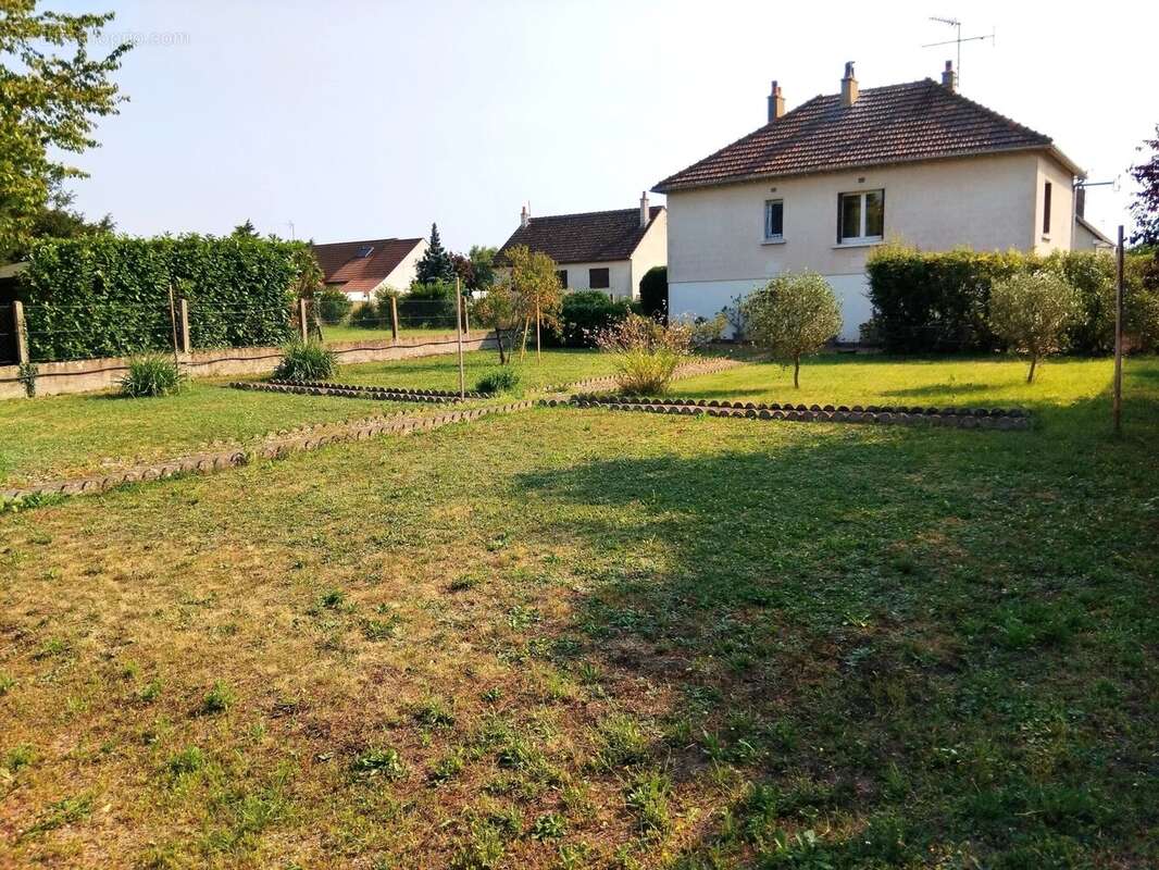 Maison à MEUNG-SUR-LOIRE