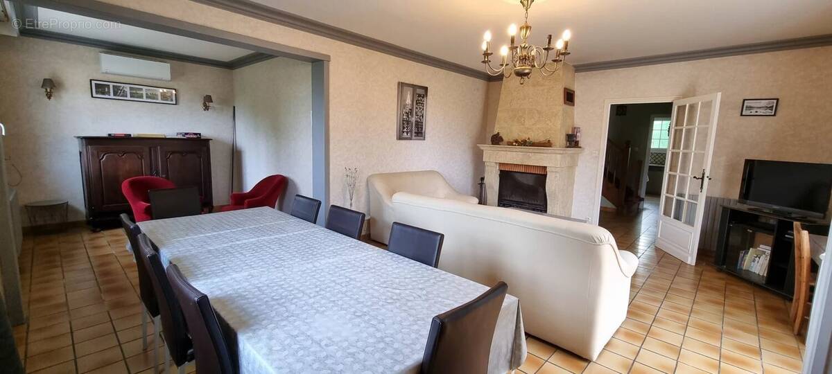 Maison à LAMONZIE-SAINT-MARTIN