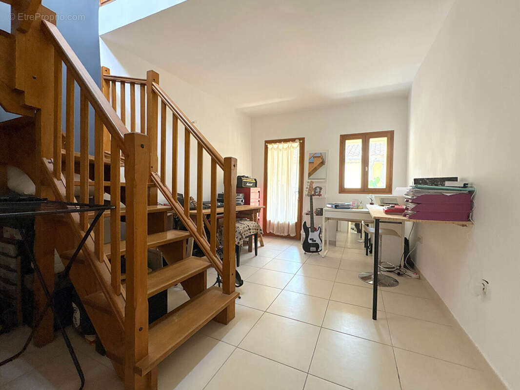 Appartement à PERTUIS