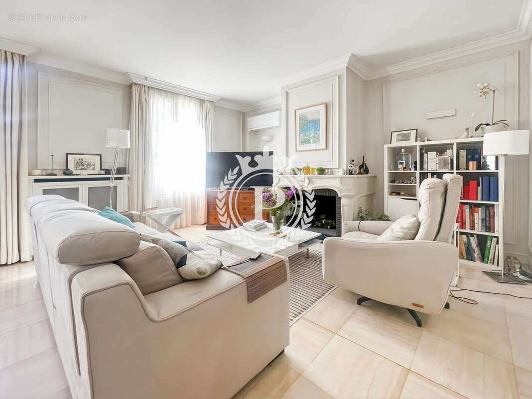 Maison à BOIS-COLOMBES