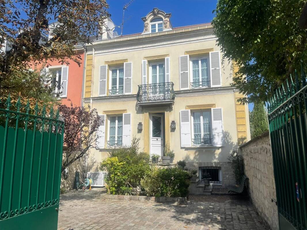 Maison à BOIS-COLOMBES