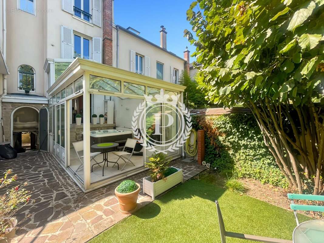 Maison à BOIS-COLOMBES