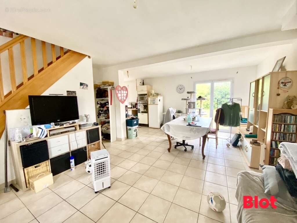 Maison à SAINT-MEEN-LE-GRAND