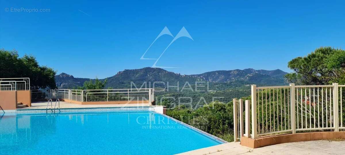 Appartement à MANDELIEU-LA-NAPOULE