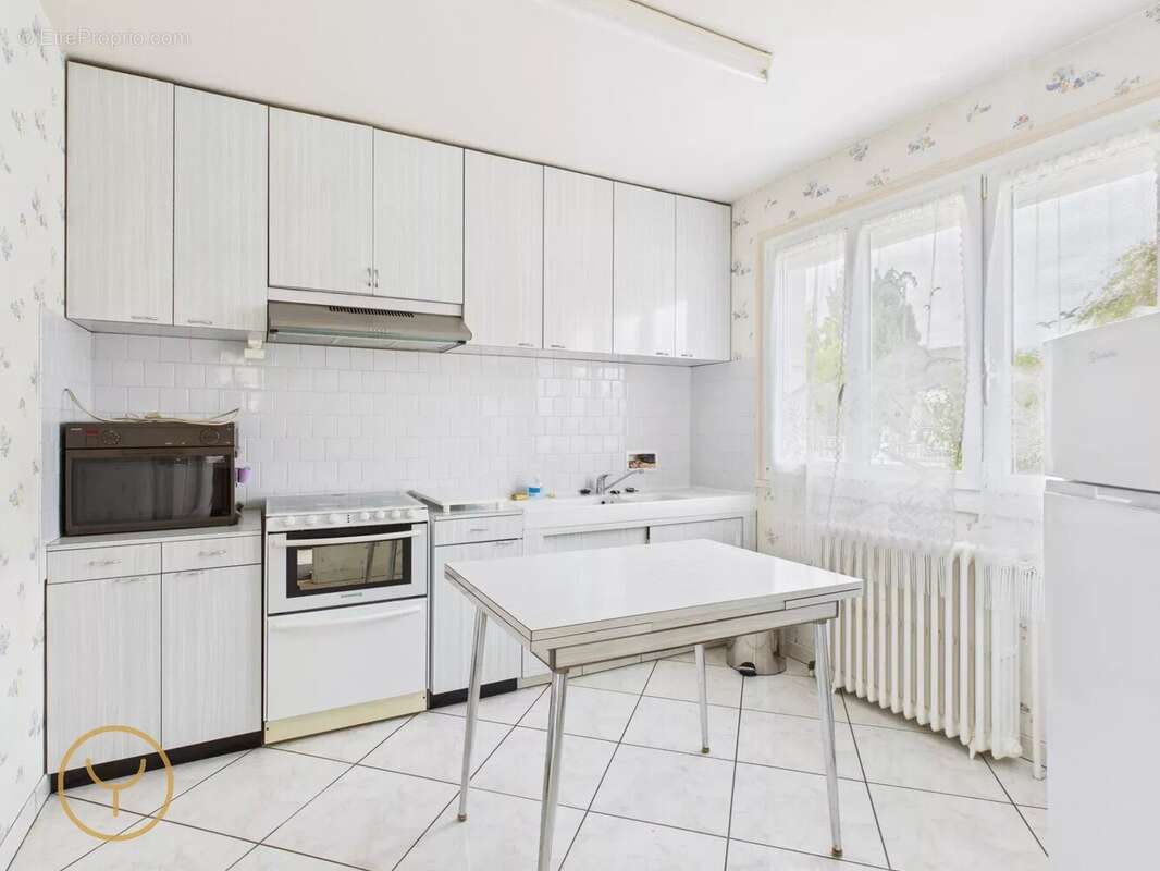 Maison à SAINT-JUST-SAUVAGE