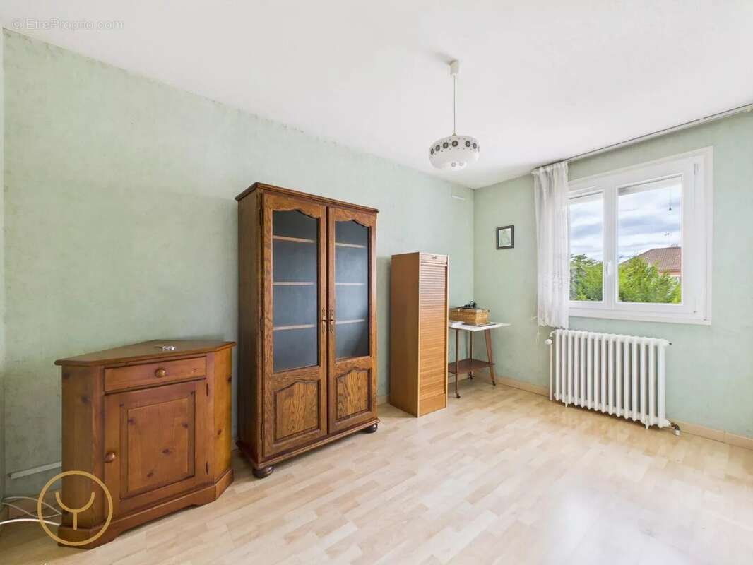 Maison à SAINT-JUST-SAUVAGE