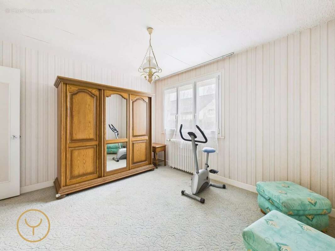 Maison à SAINT-JUST-SAUVAGE