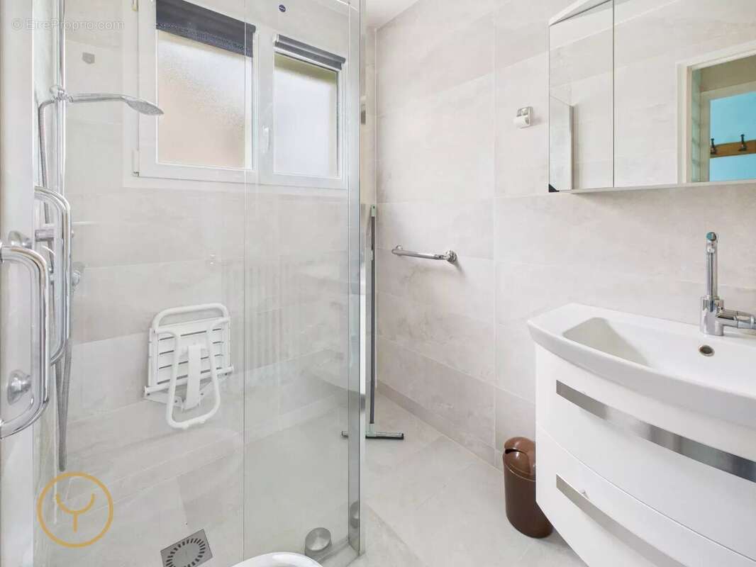 Maison à SAINT-JUST-SAUVAGE