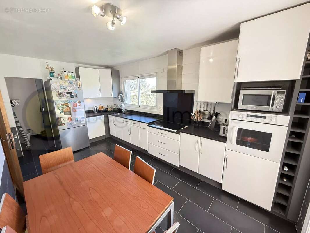 Maison à MERENVIELLE