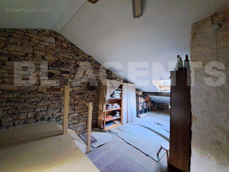 WhatsApp Image 2025-01-24 at 10 - Maison à MOUZAY