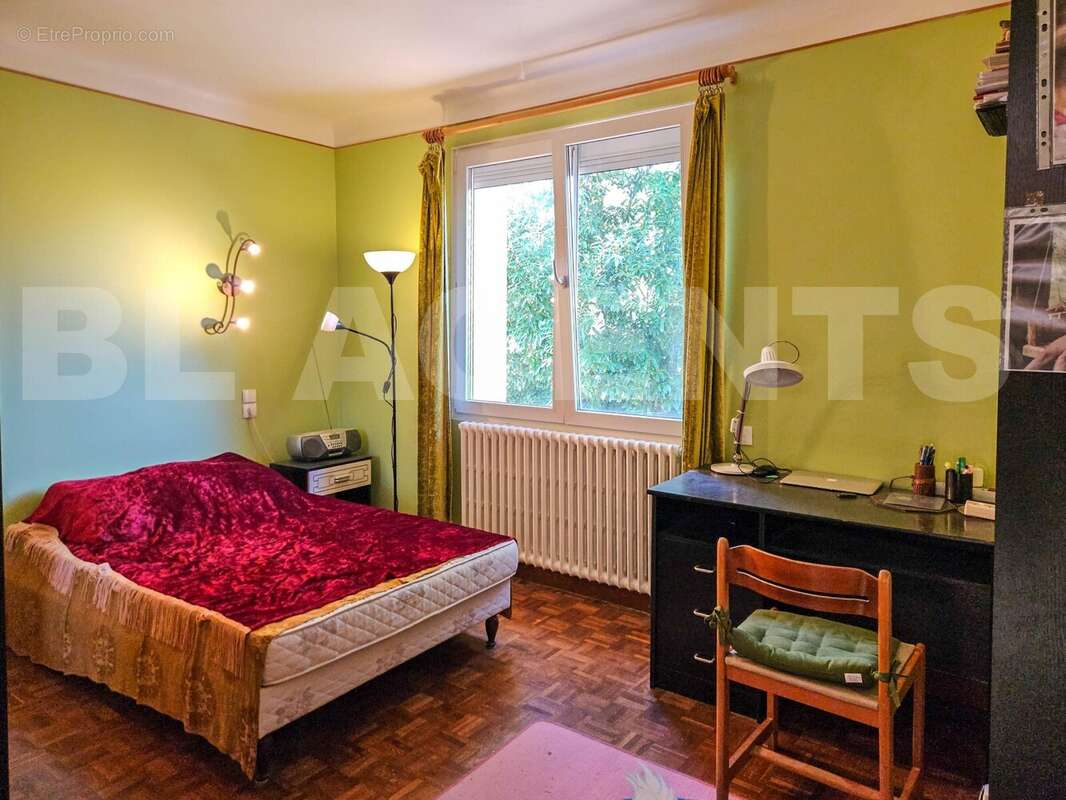 8 - Lionel MARC - BL Agents - Popov - Maison à CHATELLERAULT