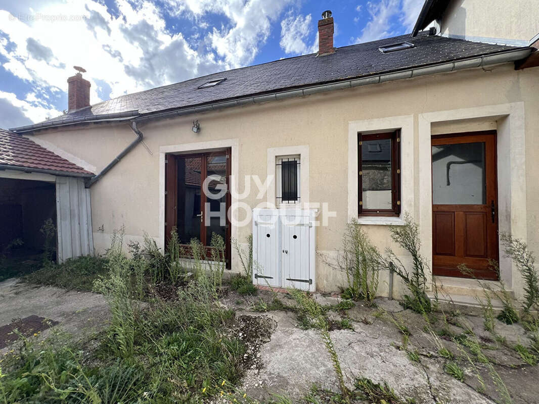 Maison à MALESHERBES