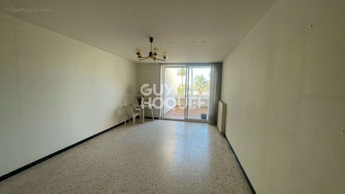 Appartement à MEZE