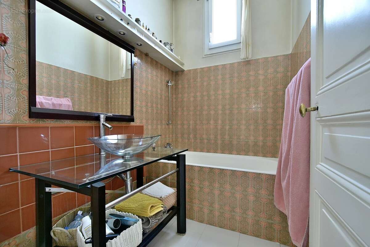 Appartement à SAINT-MAUR-DES-FOSSES