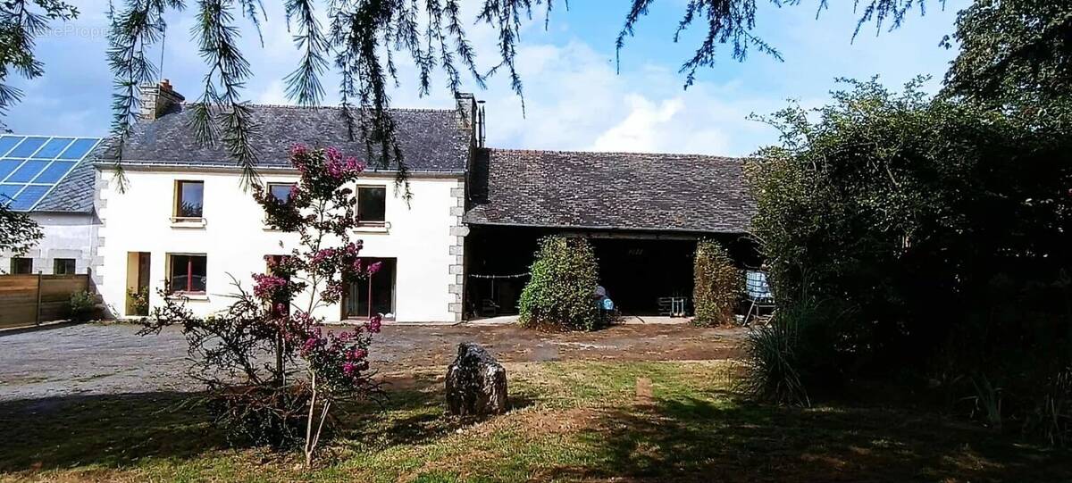 Maison à NEULLIAC