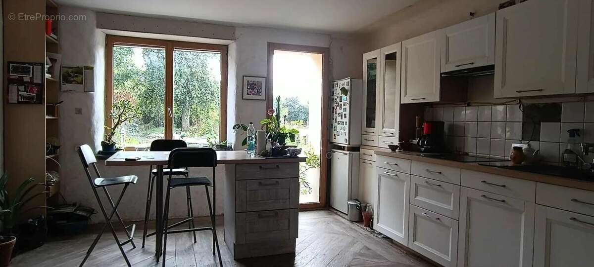 Maison à NEULLIAC