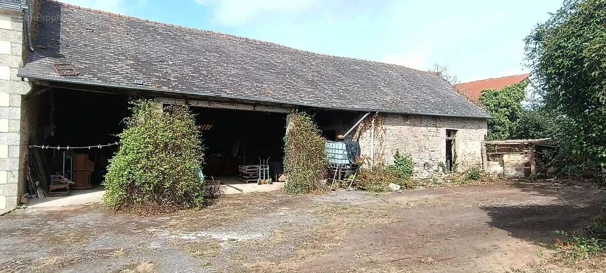 Maison à NEULLIAC