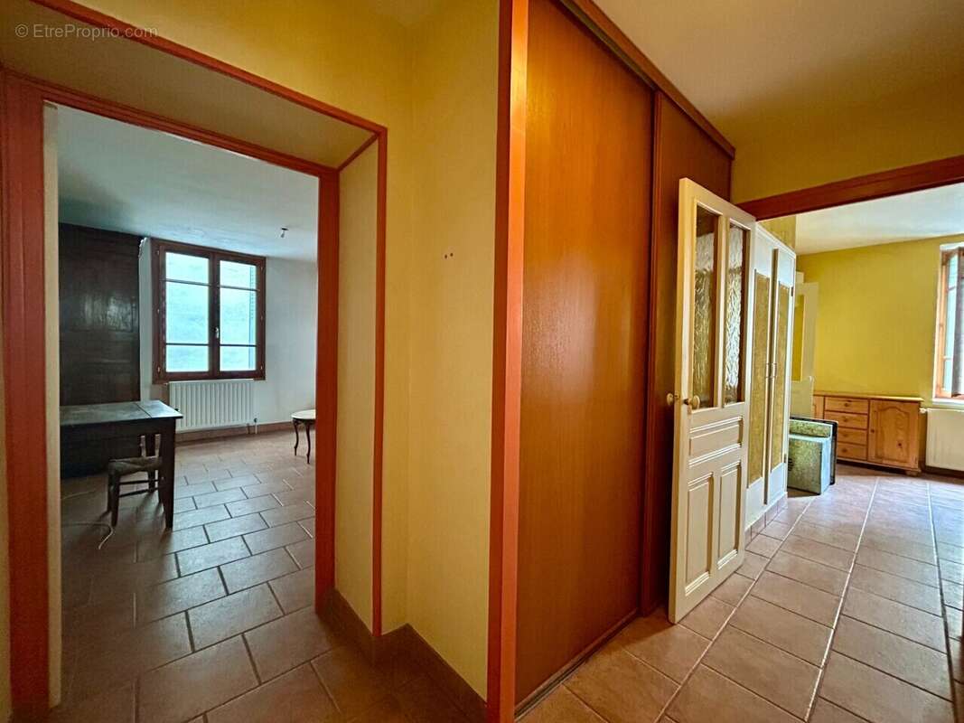 Maison à BOURG-DE-PEAGE