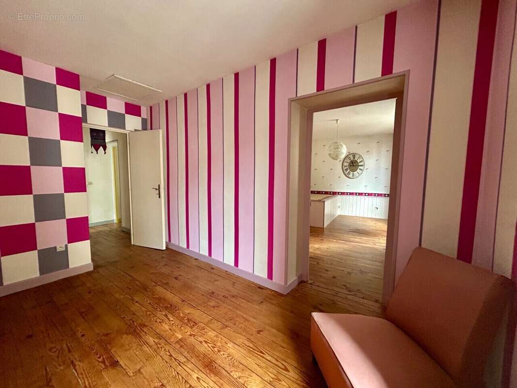 Maison à BOURG-DE-PEAGE