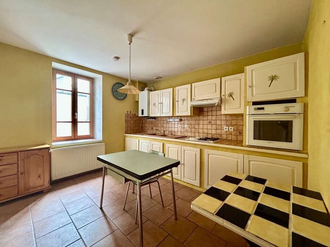 Maison à BOURG-DE-PEAGE