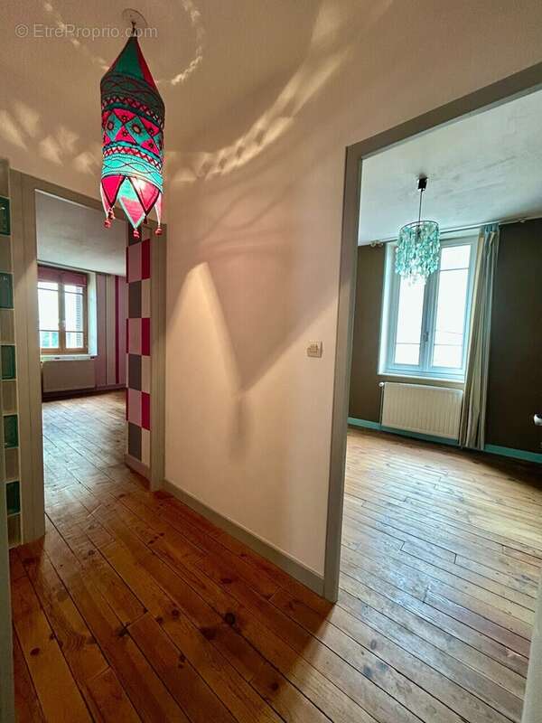 Maison à BOURG-DE-PEAGE