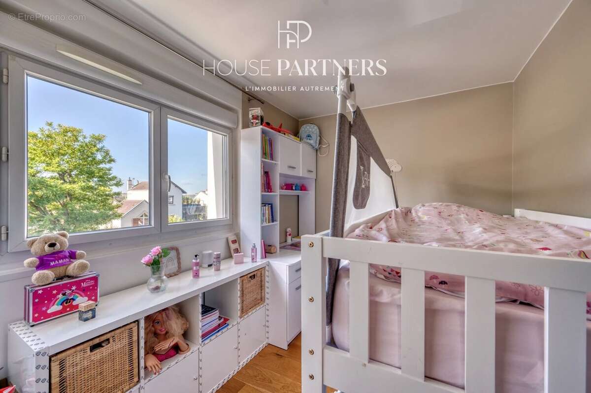 Appartement à RUEIL-MALMAISON