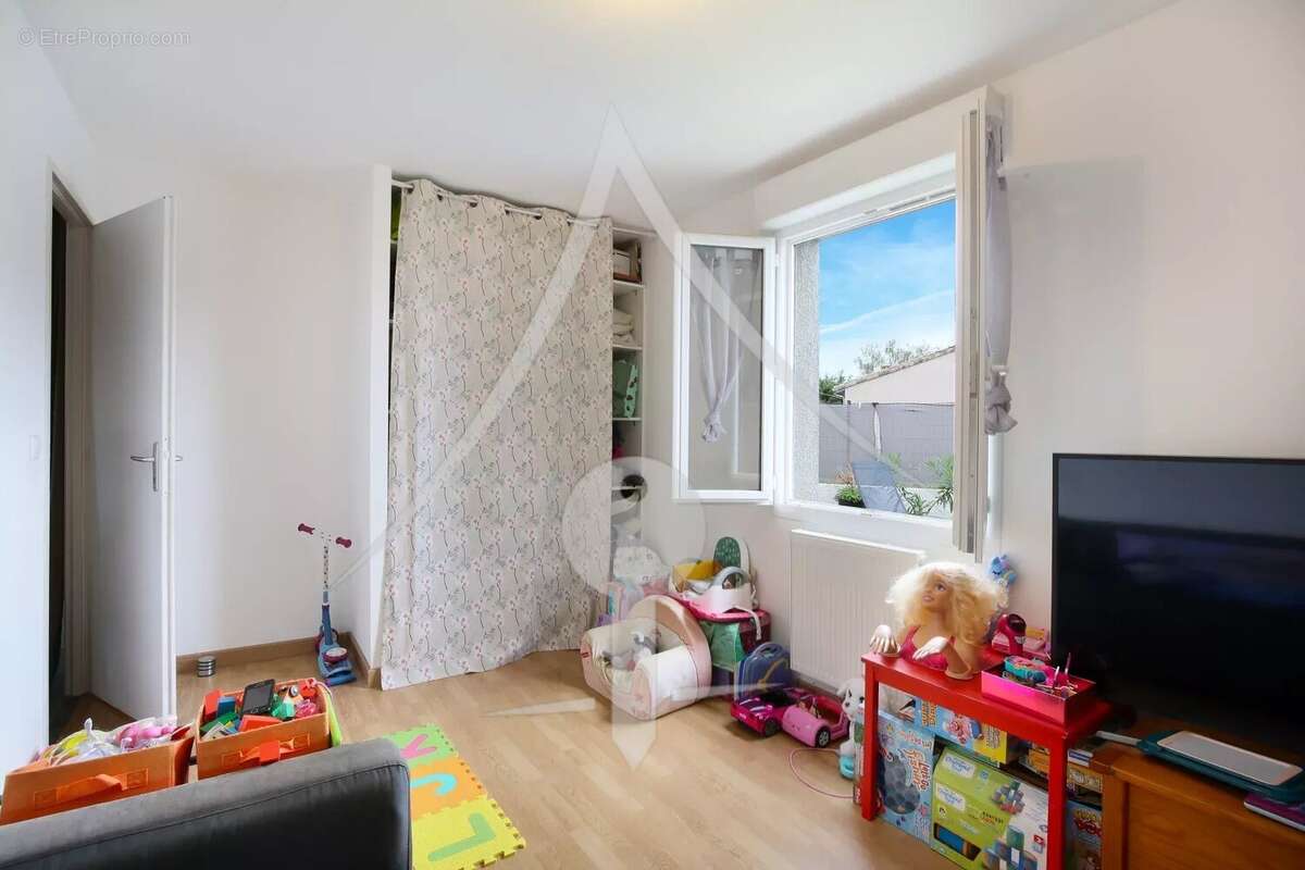 Maison à LAVERNOSE-LACASSE