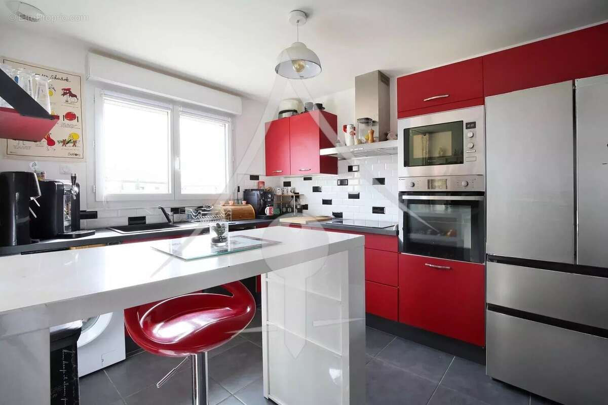 Maison à LAVERNOSE-LACASSE