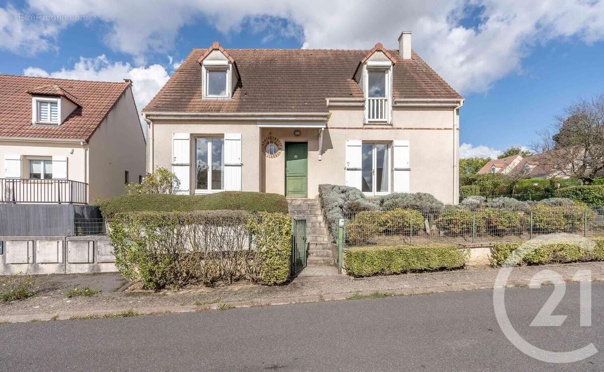 Maison à THORIGNY-SUR-MARNE