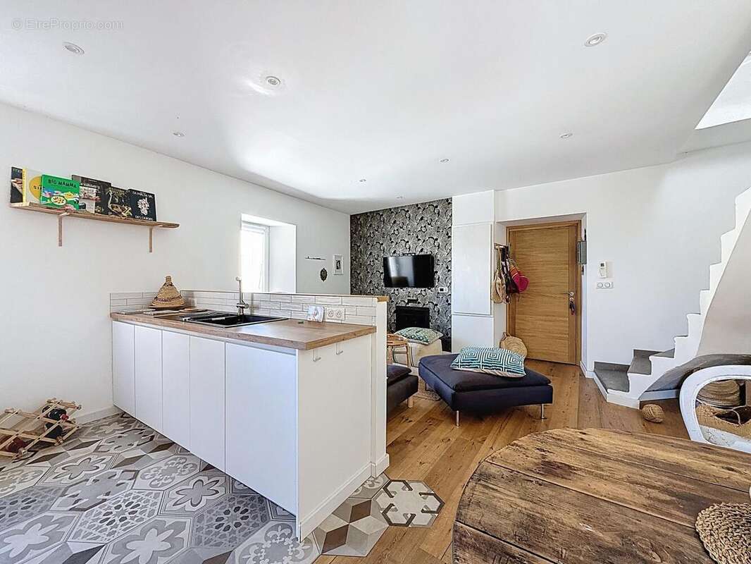 Maison à MONTEGROSSO