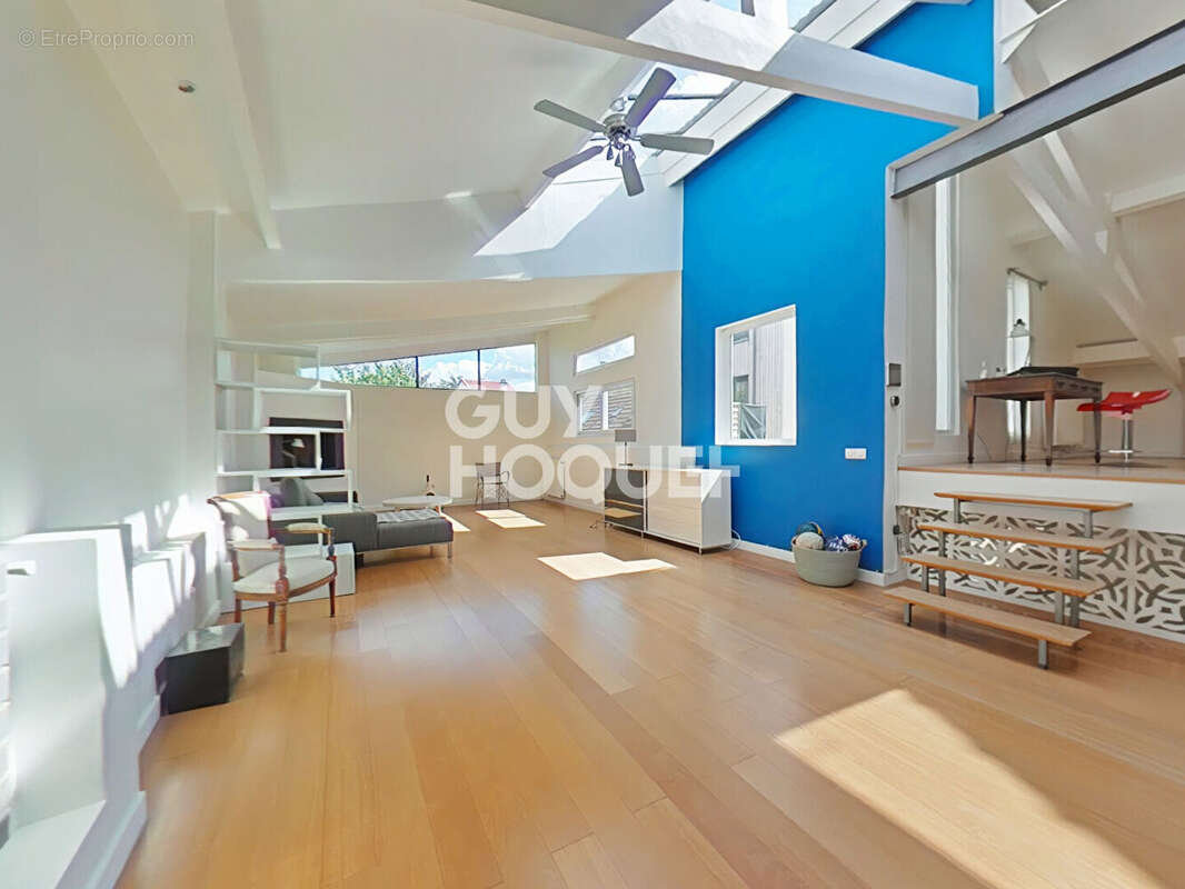 Appartement à FONTENAY-SOUS-BOIS