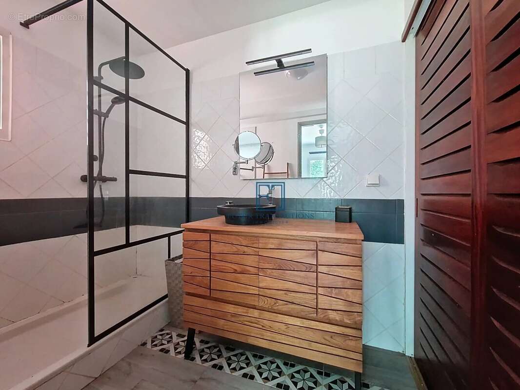 Appartement à LE GOSIER