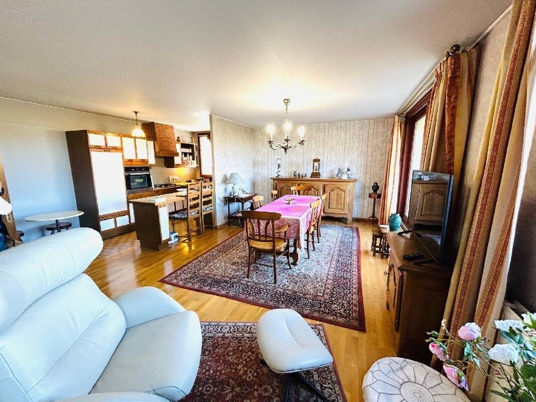 Appartement à BRUAY-LA-BUISSIERE
