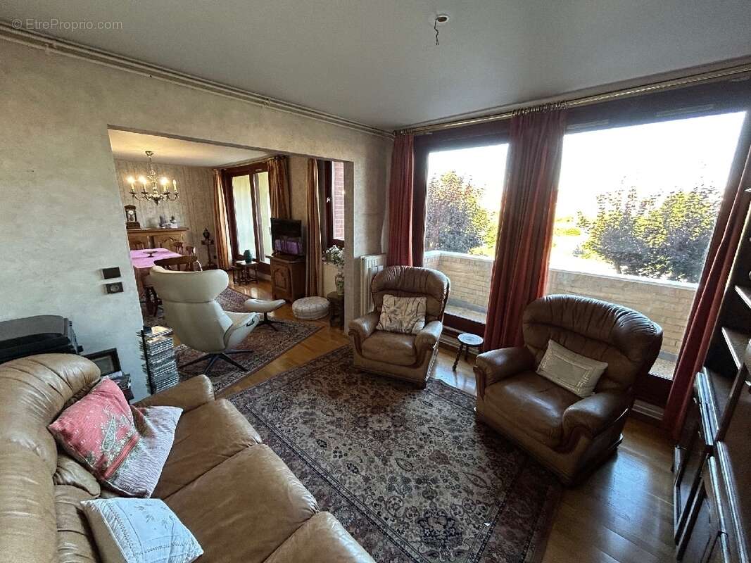 Appartement à BRUAY-LA-BUISSIERE