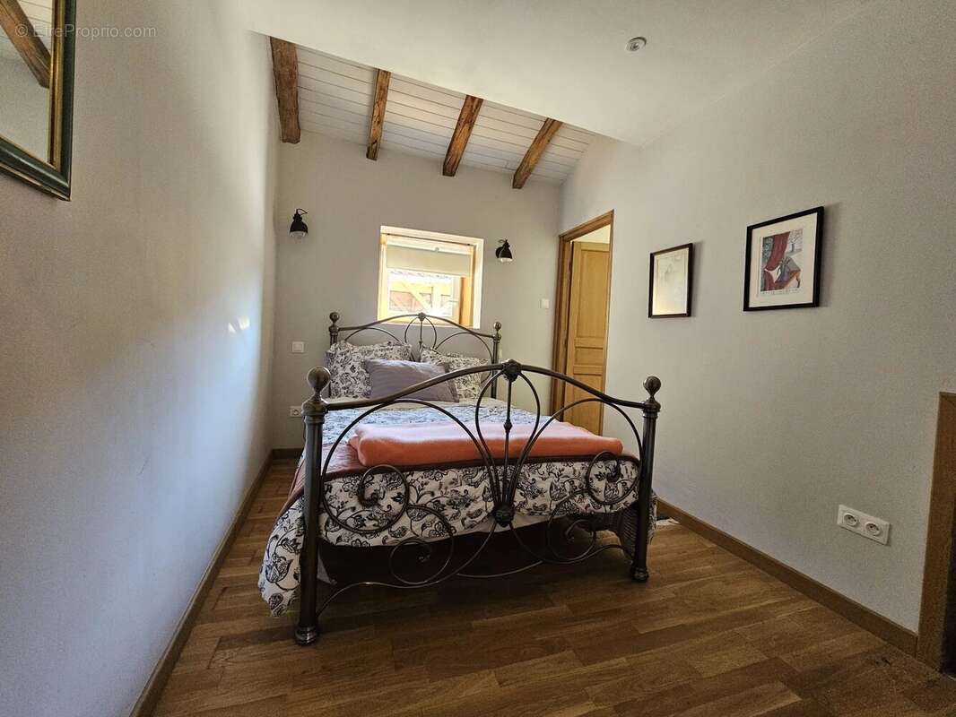 Appartement à LA CHAPELLE-MONTBRANDEIX