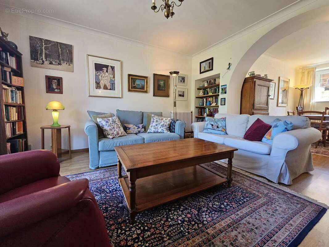 Appartement à LA CHAPELLE-MONTBRANDEIX