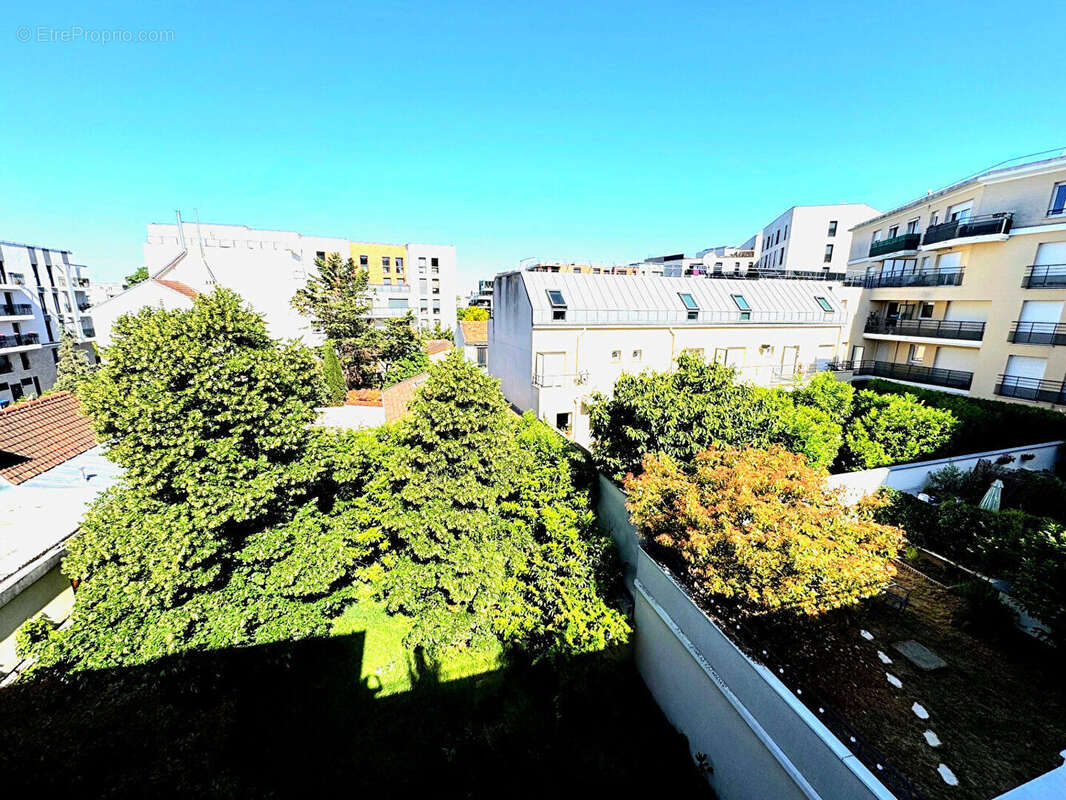 Appartement à BOIS-COLOMBES