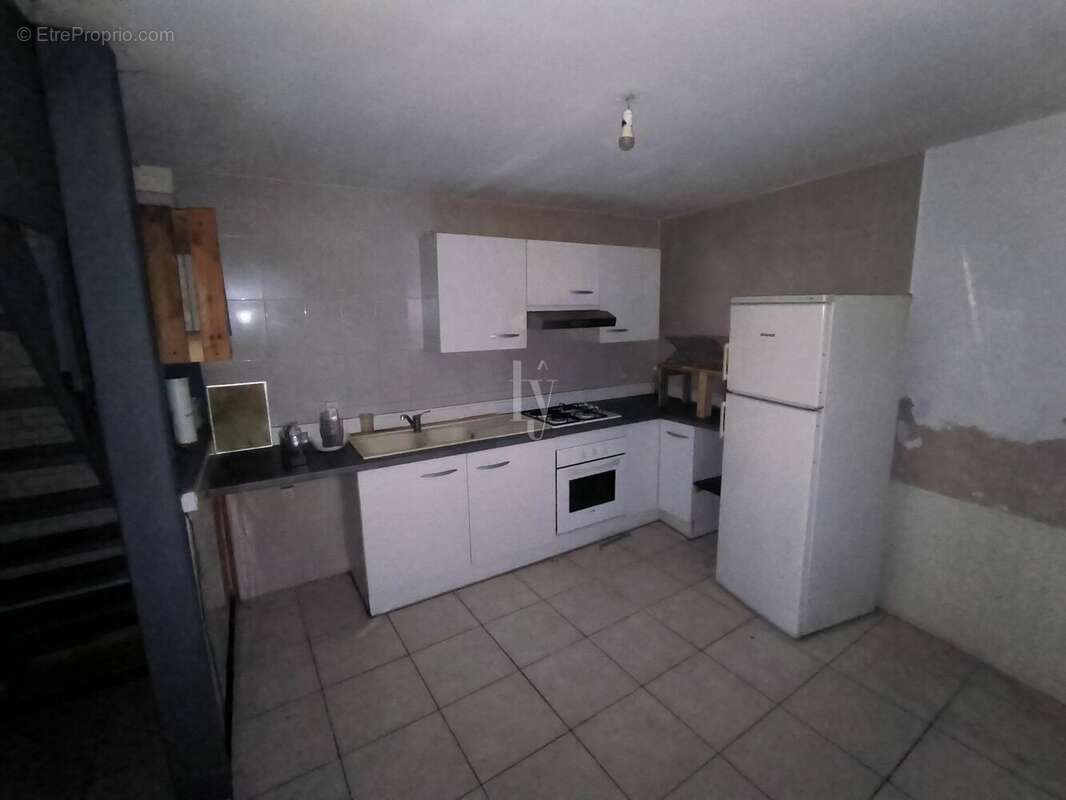 Appartement à SAINT-LEONARD-DE-NOBLAT