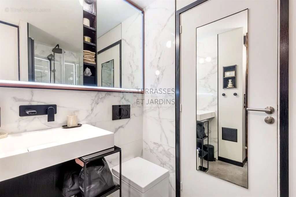 Appartement à IVRY-SUR-SEINE