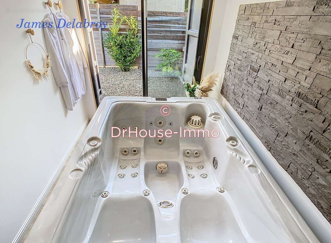 Maison à DOMART-EN-PONTHIEU