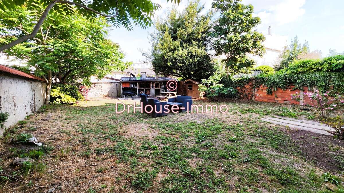 Maison à SAINT-MAUR-DES-FOSSES