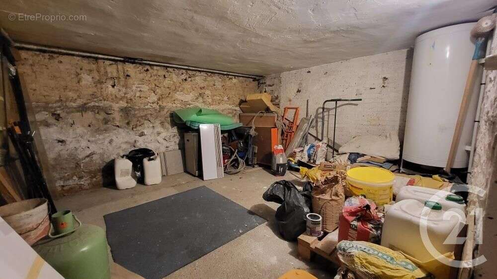 Maison à TRIE-CHATEAU