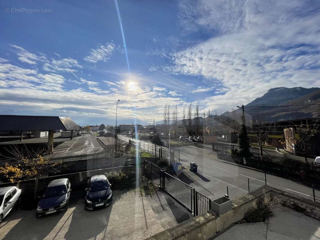 Commerce à SASSENAGE