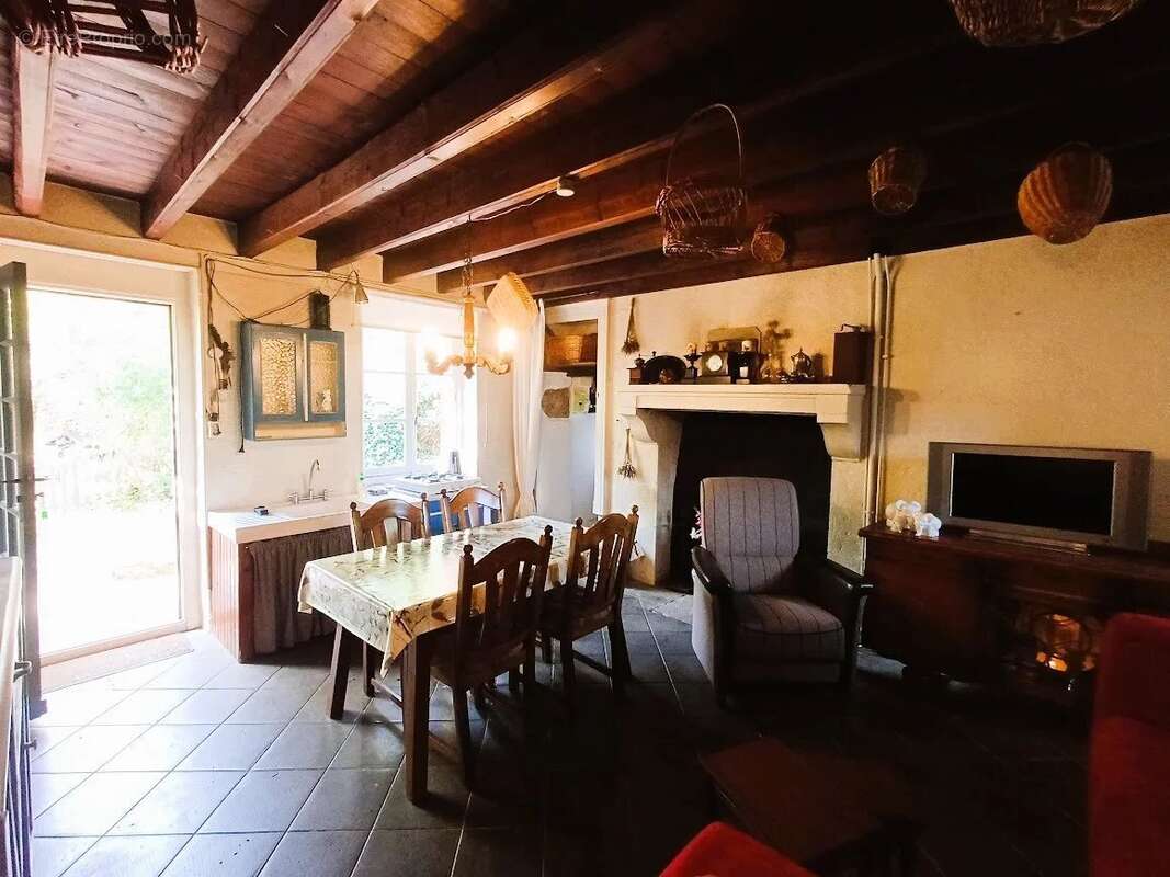 Maison à MAINSAT