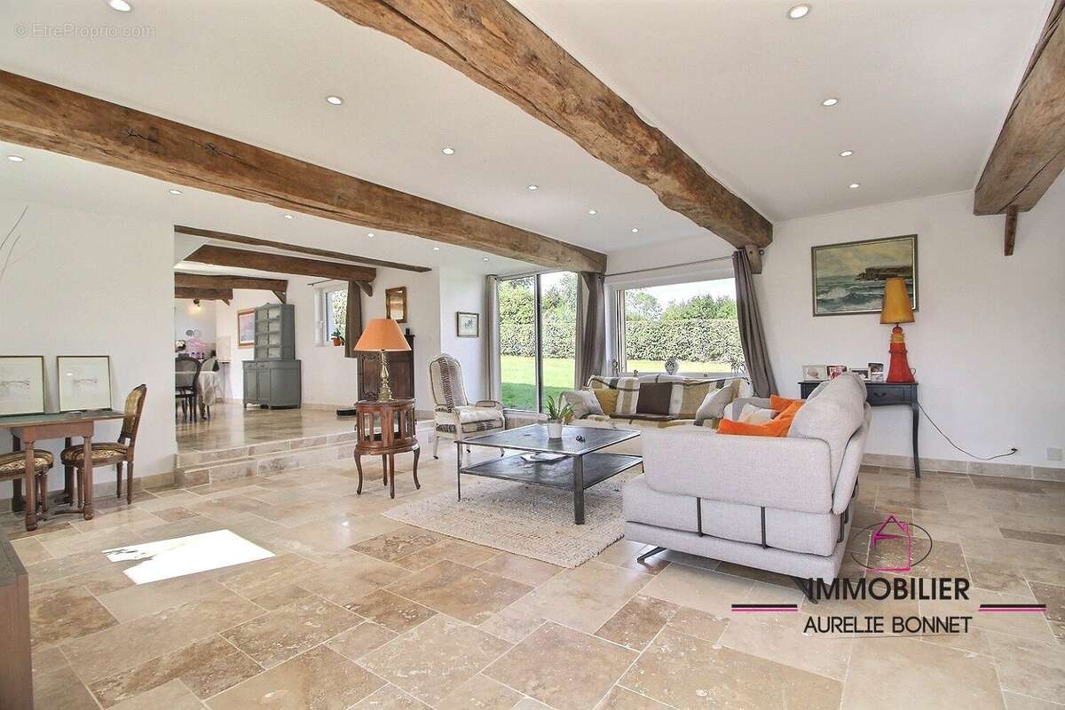 Maison à PONT-L'EVEQUE