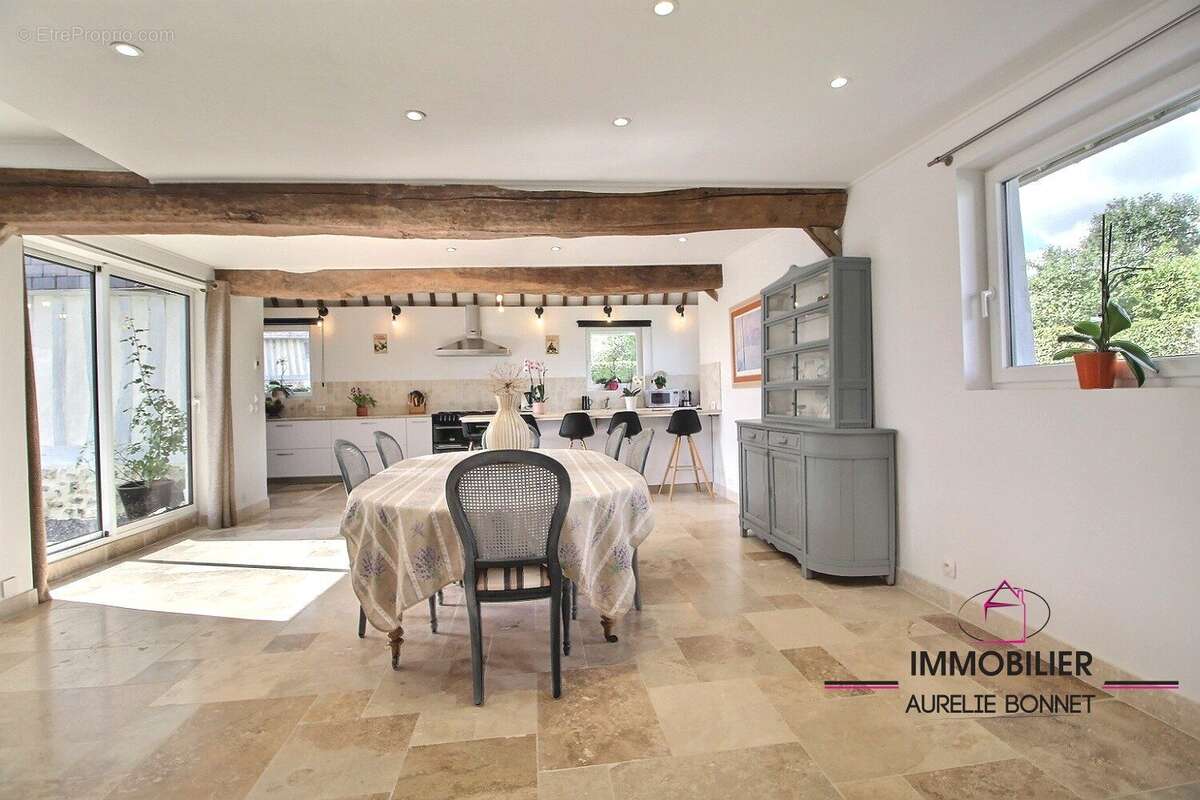 Maison à PONT-L'EVEQUE